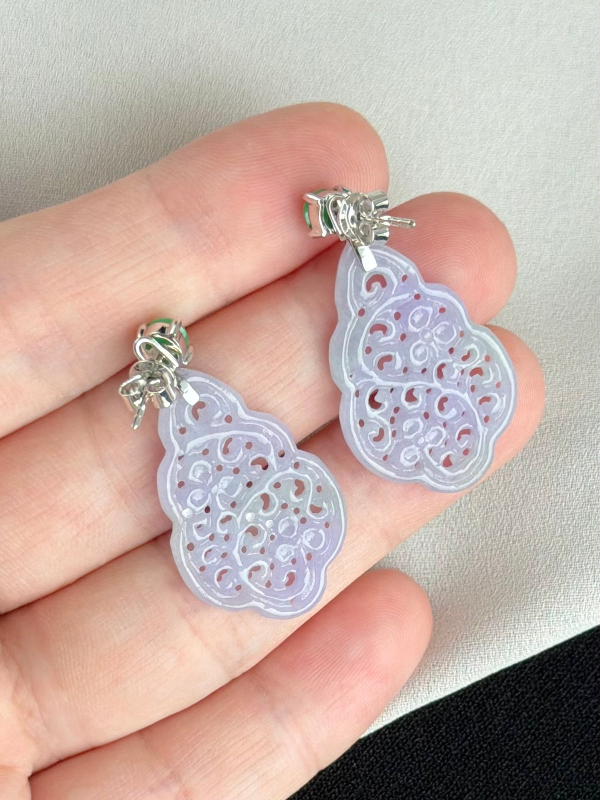 Violet Aura Jadeite Earrings 紫气东来 (Preview)