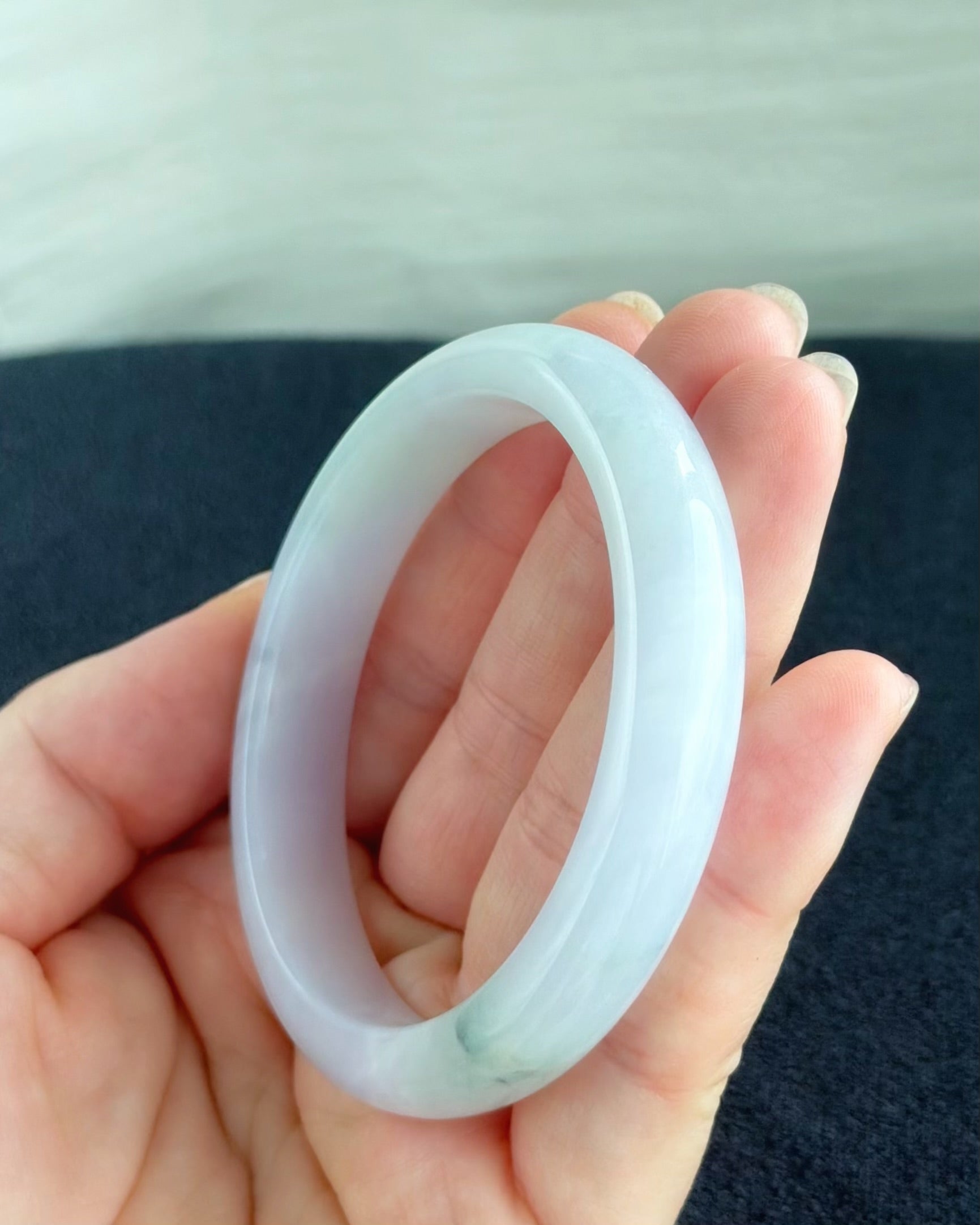 The Velvet Iris 57.8mm Jadeite Bangle 丝绒鸢尾 (Preview)