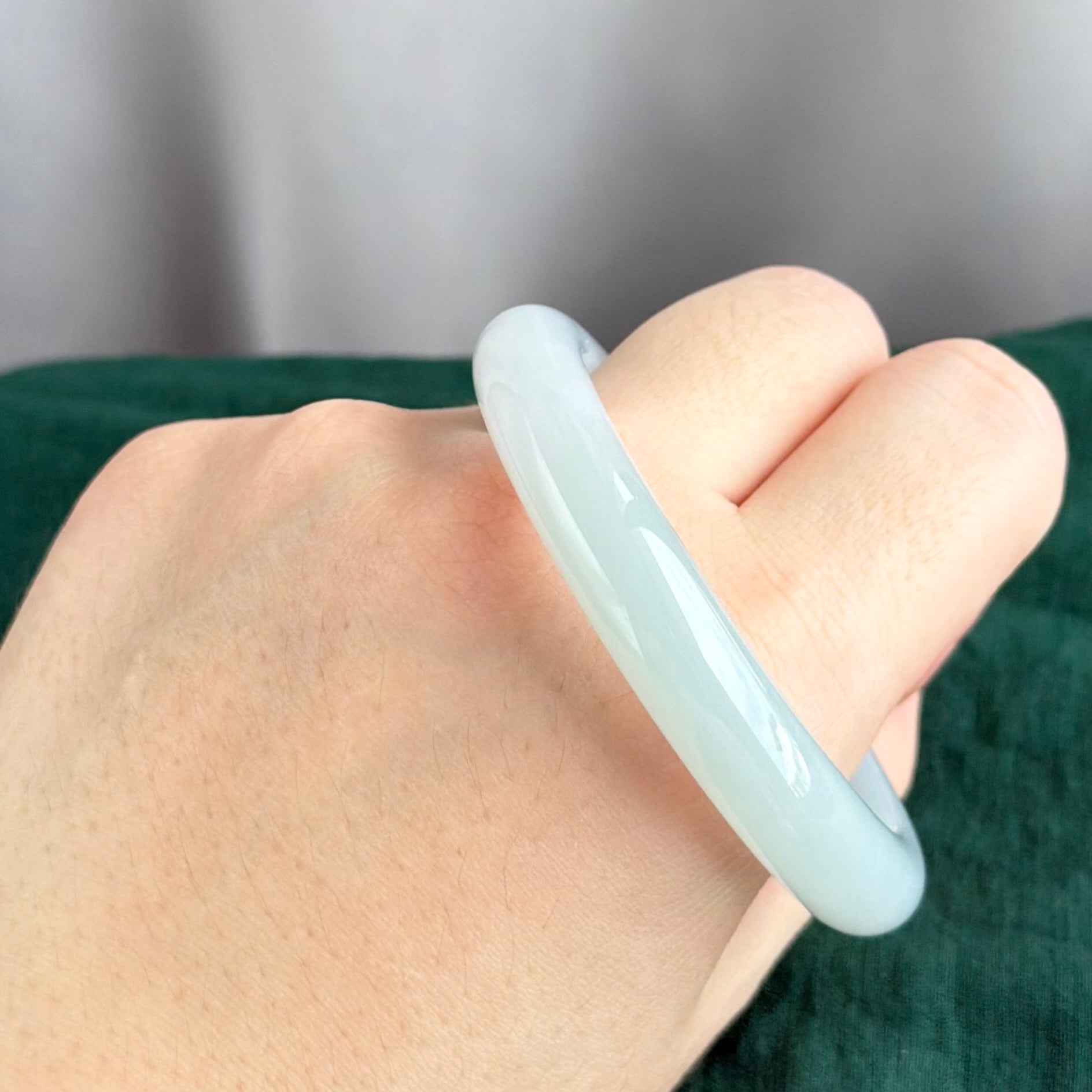 Veil of the Jade Sea Jadeite Bangle 52.6mm 玉海轻纱