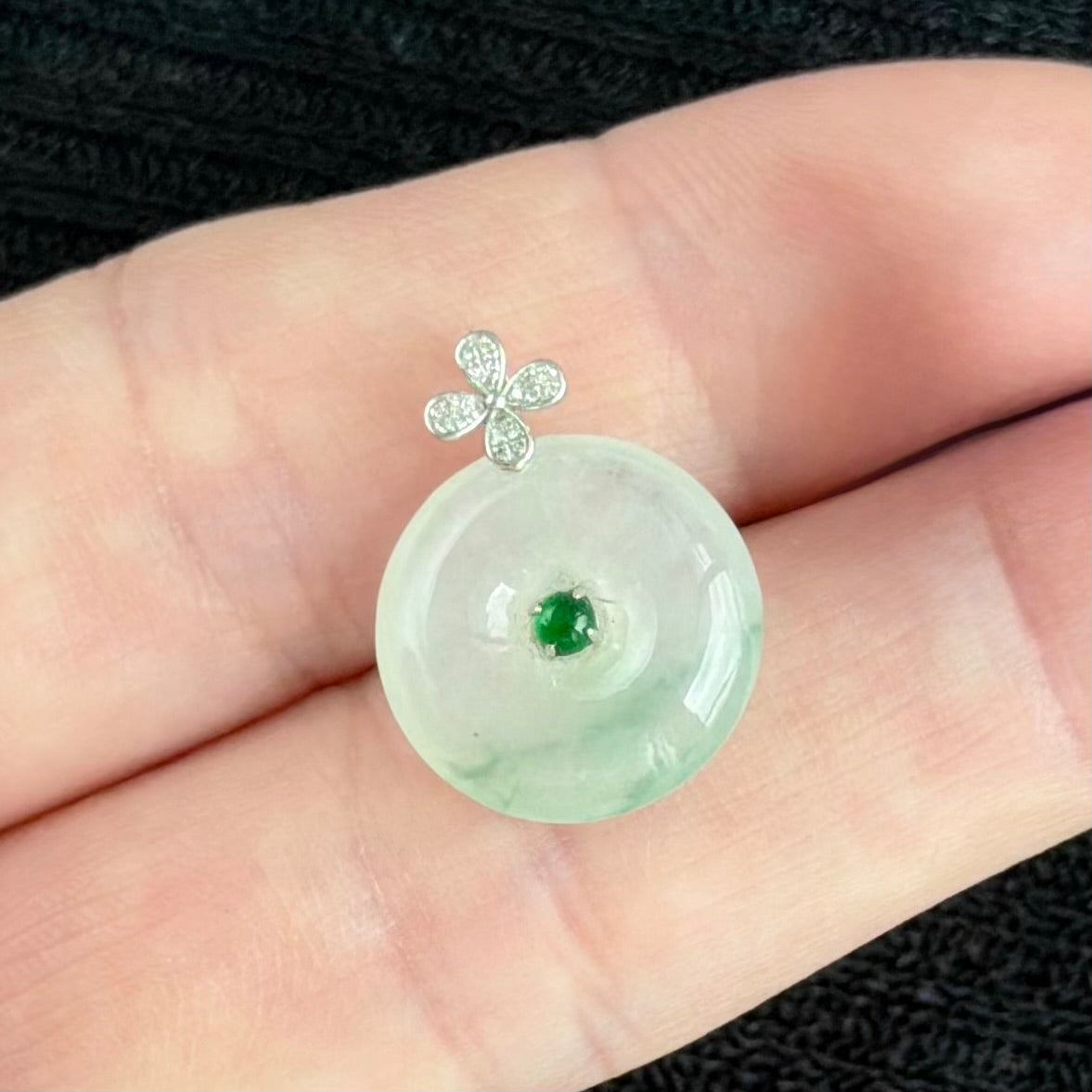 Flora of the Clear Spring Jadeite Pendant 清泉花影