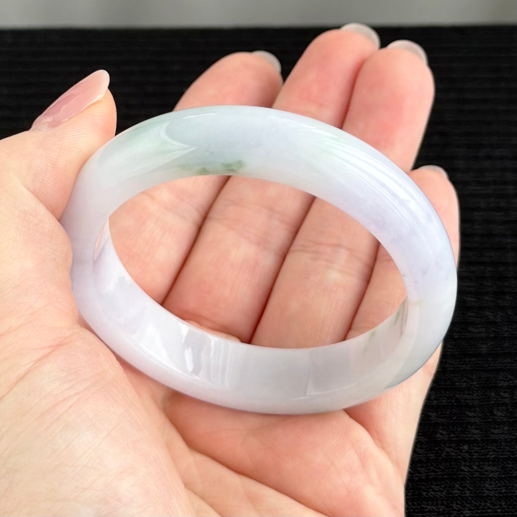 Orchids in the Hidden Valley 53.9mm Jadeite Bangle 幽谷兰香