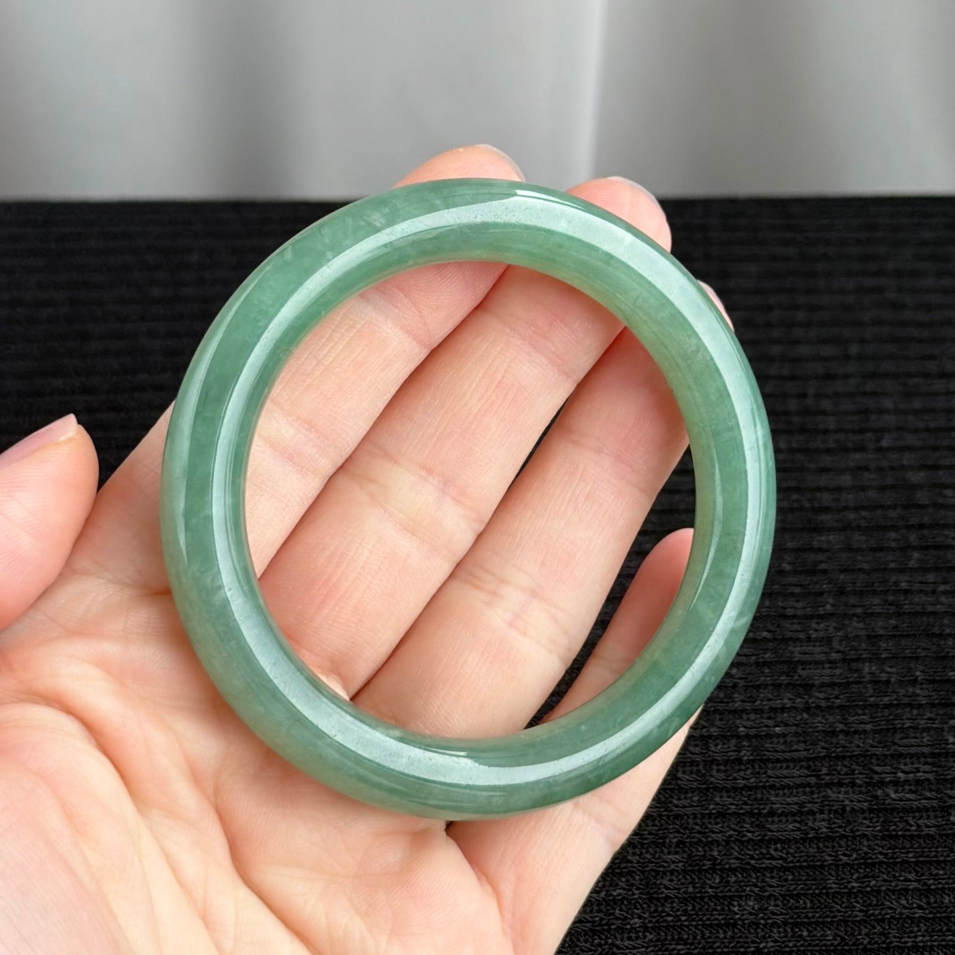 Misty Morning at the Bamboo Forest 56.0mm Jadeite Bangle 翠竹晨雾