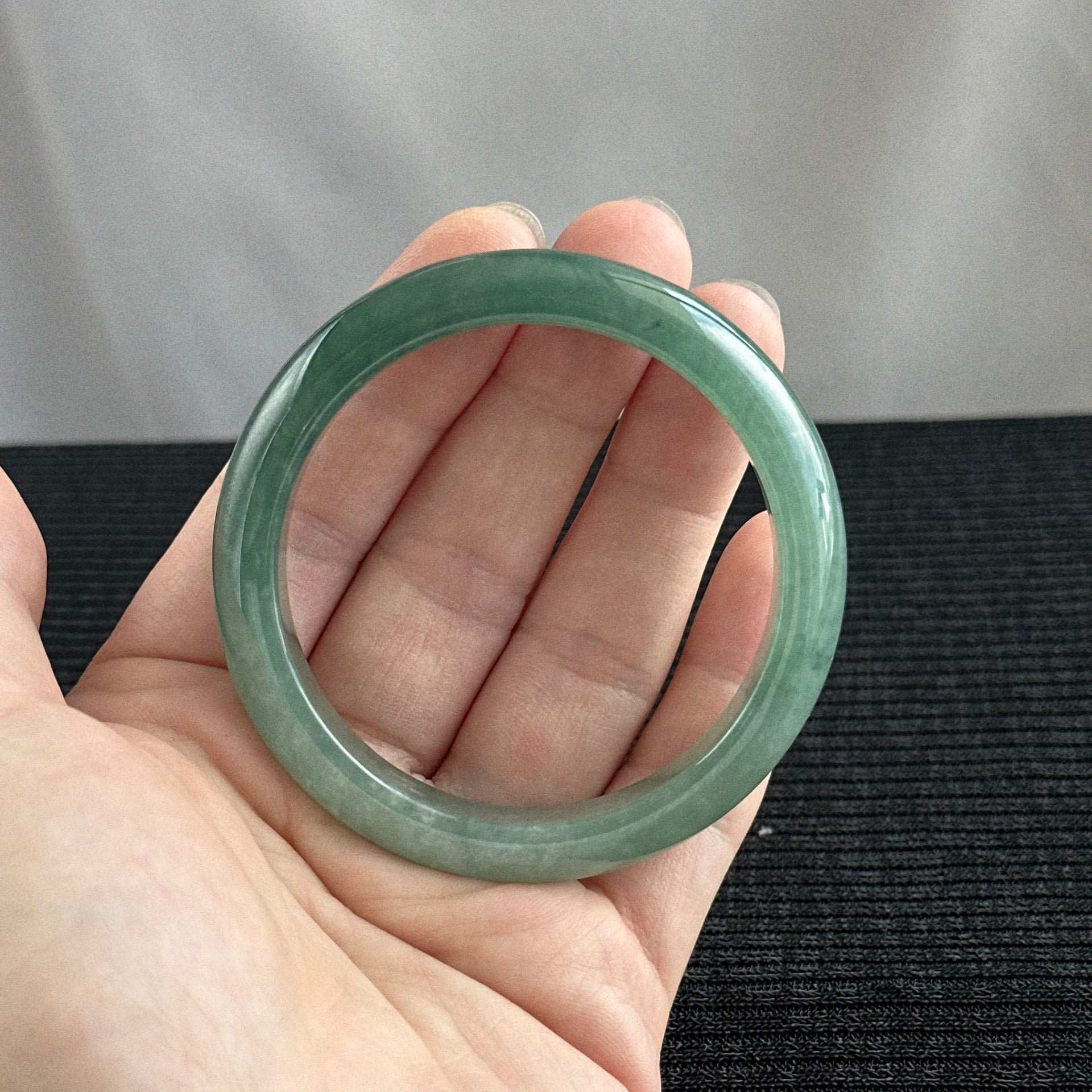 Emerald River Jadeite Bangle 56.7mm 翡翠潺潺