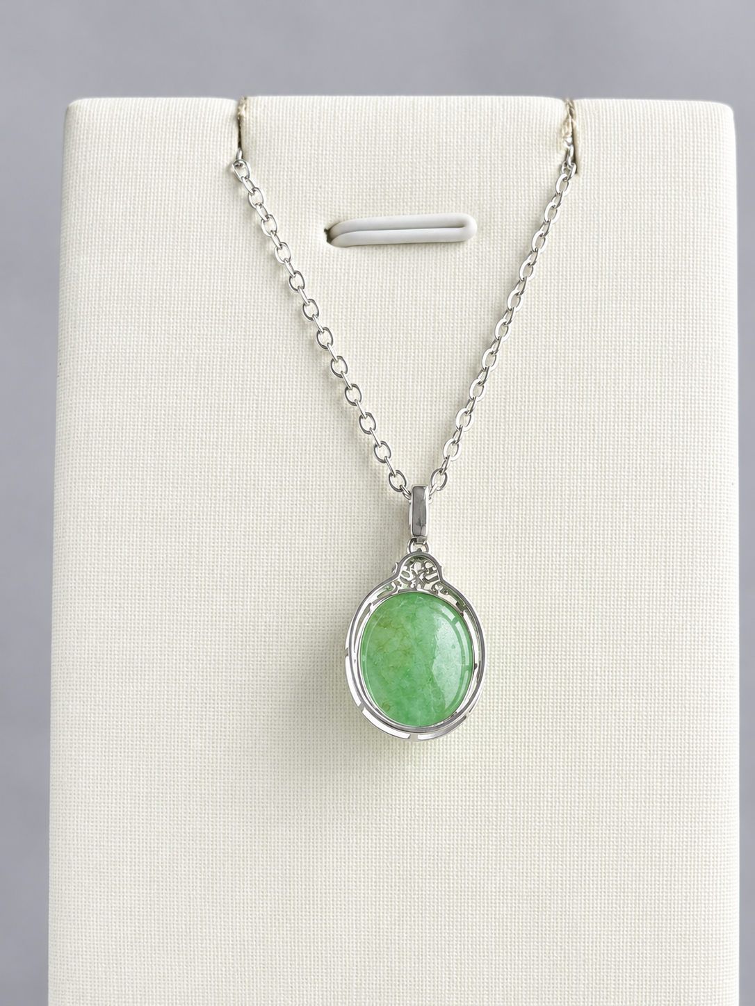 Jade Spring Vase Jadeite Pendant 玉壶春 (Preview)