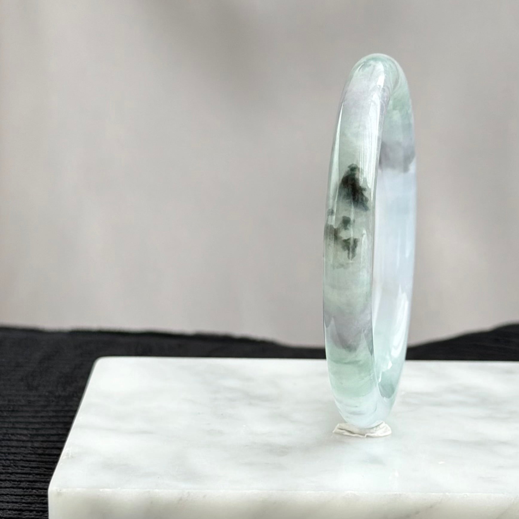 Moonlit Lilac Pines Jadeite Bangle 52.5mm 月下紫松