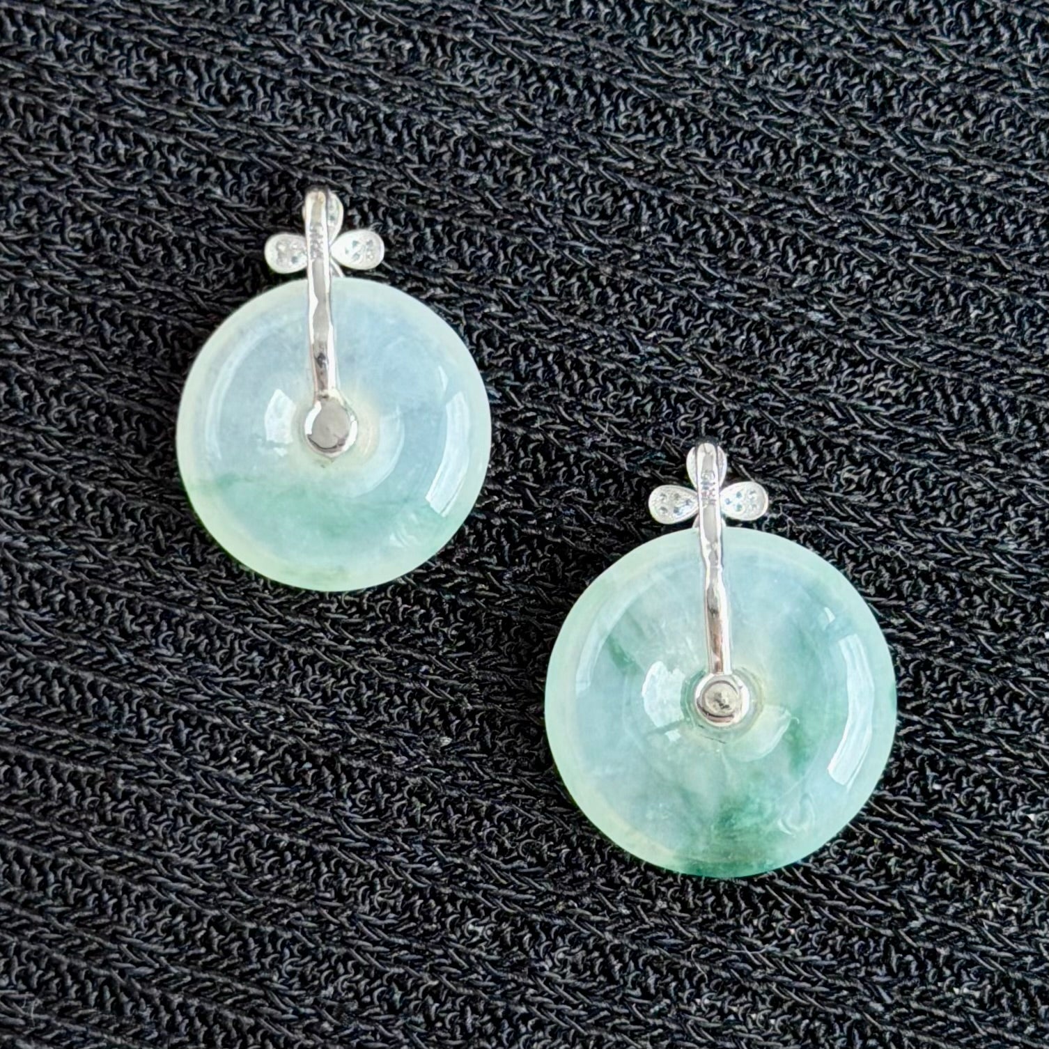 Flora of the Clear Spring Jadeite Pendant 清泉花影
