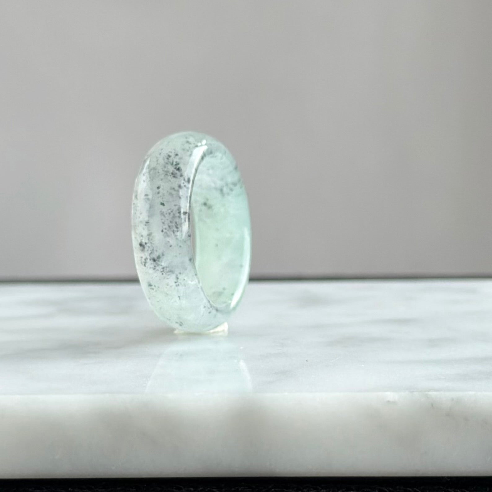 The Stardust Galaxy:  Midnight Mist 20.1mm Jadeite Ring 星辰流光