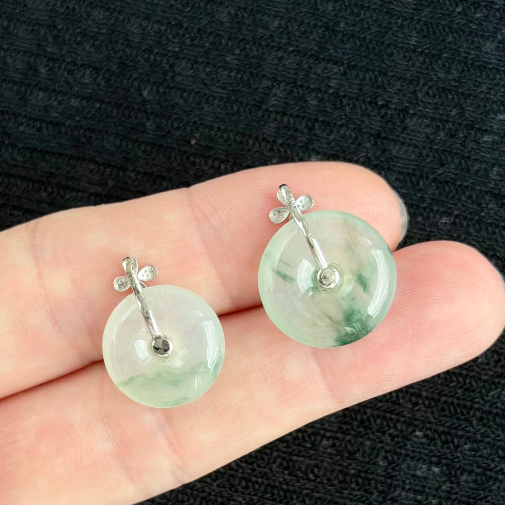 Flora of the Clear Spring Jadeite Pendant 清泉花影