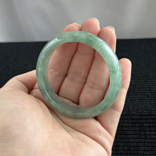 Load image into Gallery viewer, Secret Garden Jadeite Bangle 52.9mm 秘境花园
