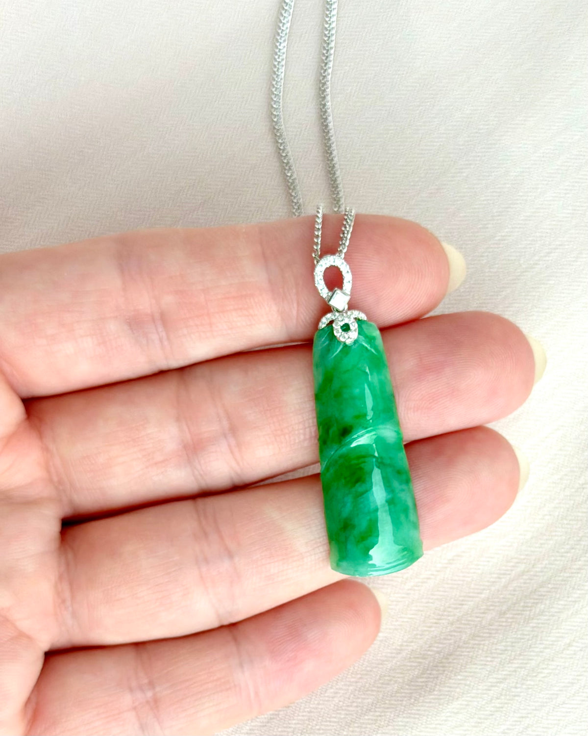 Mountain Mist Jade Pendant 山岚 (Preview)