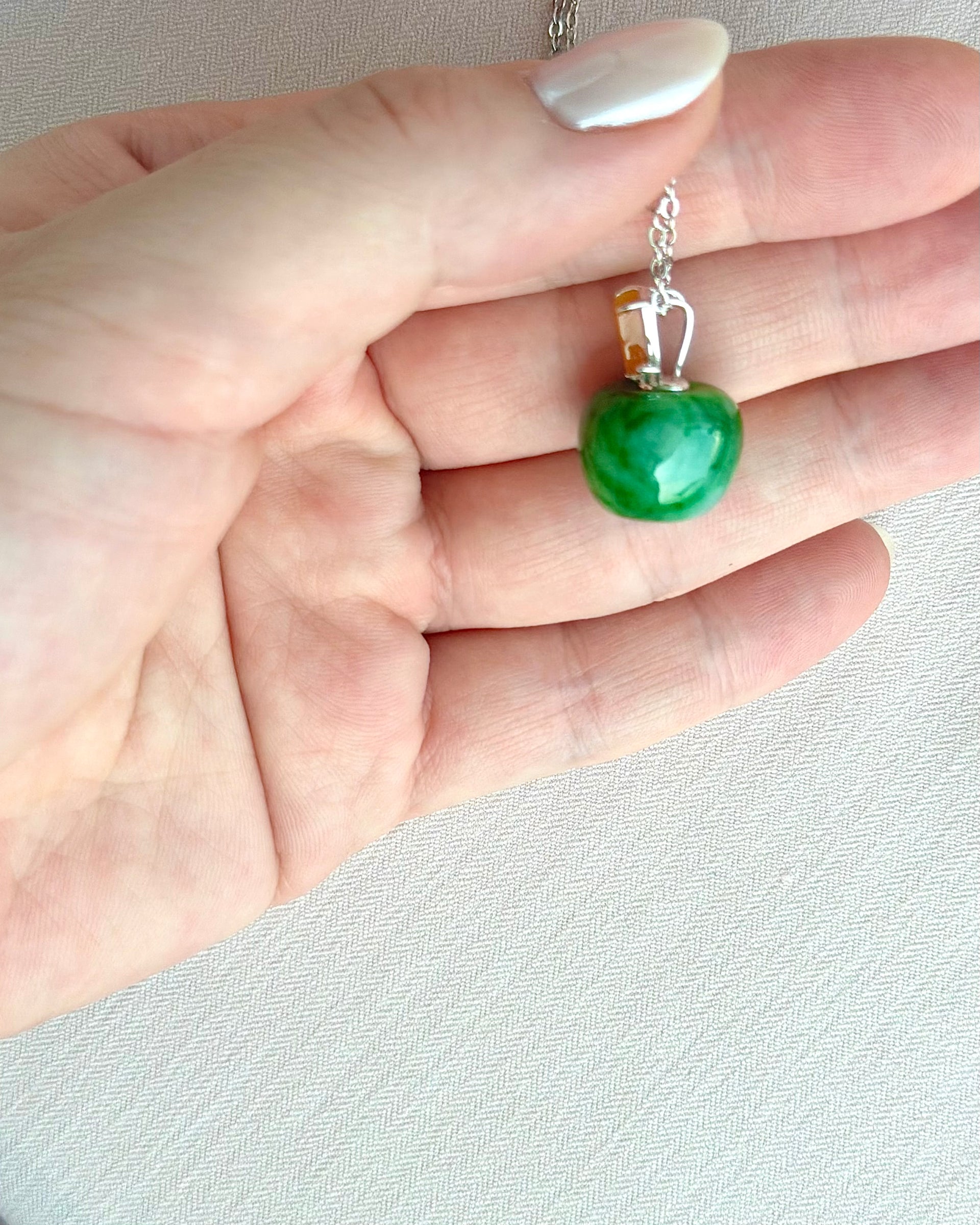 The Emerald Orchard Jade Pendant 翠林华果 (Preview)
