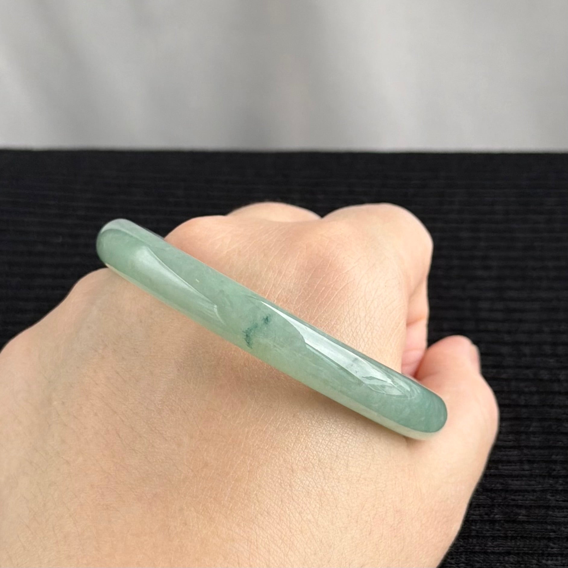 West Lake Mist Rounded Jadeite Bangle 56.5mm 西湖烟雨