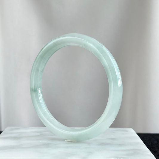 Quiet Radiance Jadeite Bangle 55.1mm 静润之光