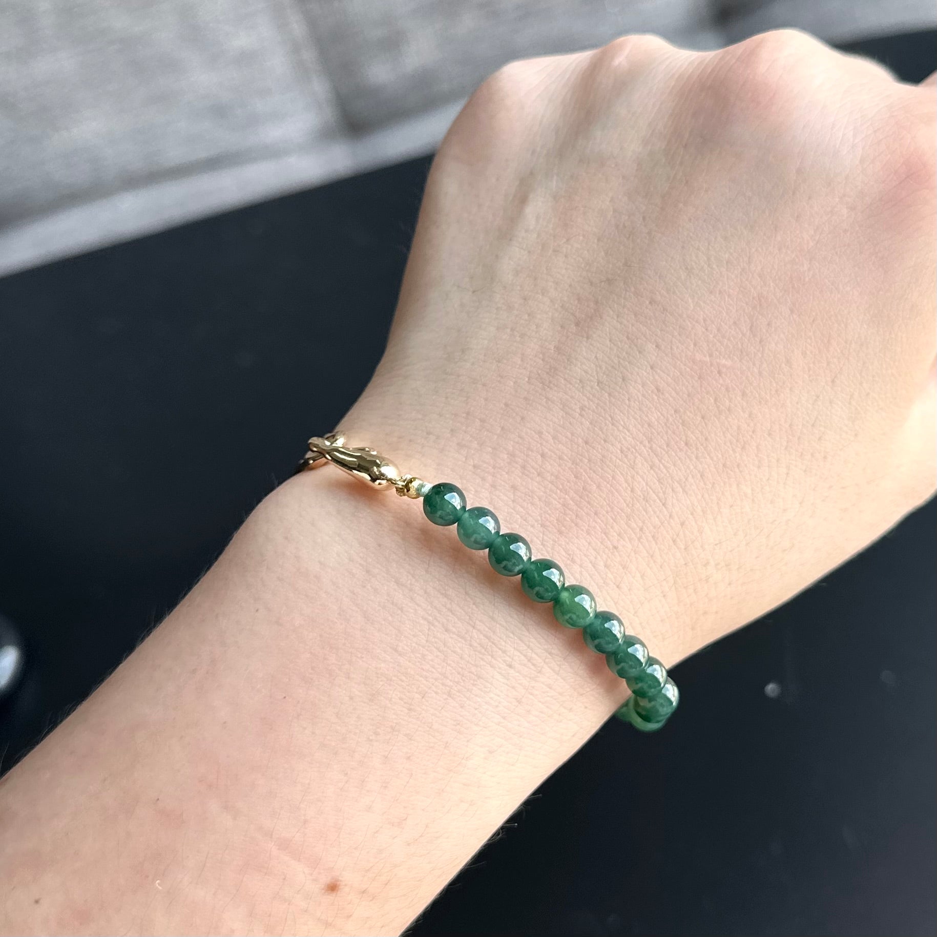13380 Emerald Green Type A Jadeite Cuff