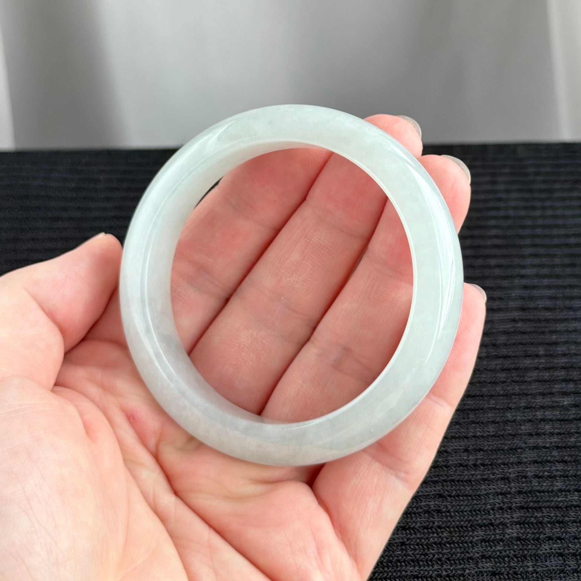 Winter Whisper Jadeite Bangle 55.9mm 冬曦轻语