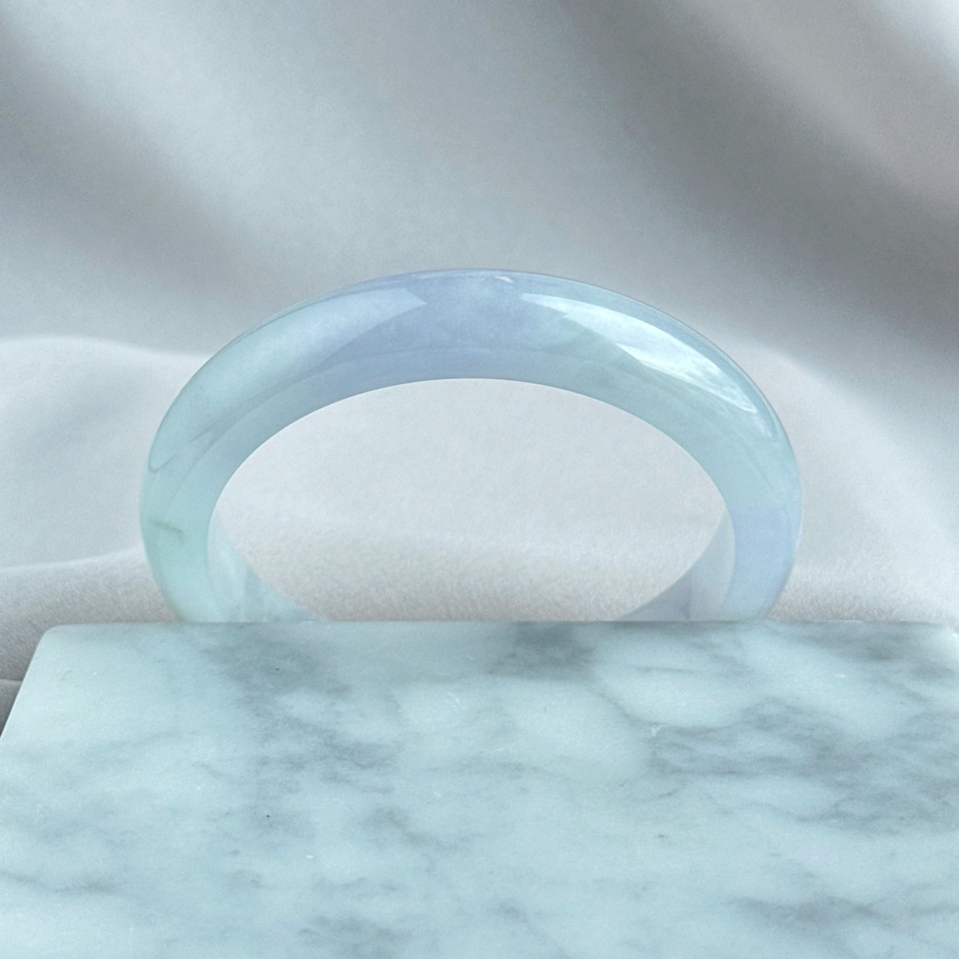 122057 56.7mm Translucent Lavender Purple with Green Florals Jadeite Bangle