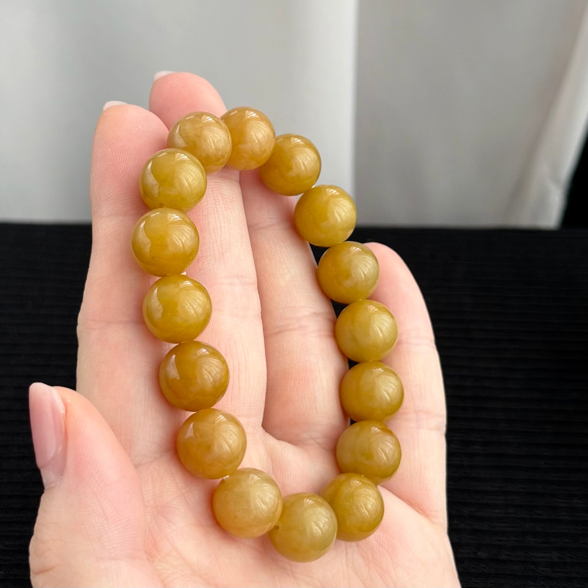 The Sovereign Dawn 12.5mm Jadeite Bracelet 熹微金露