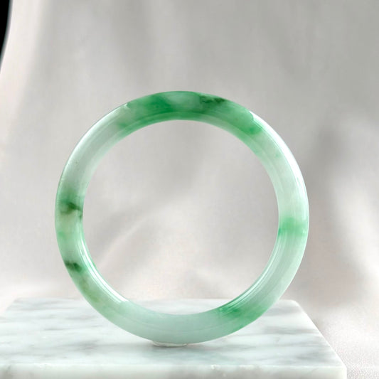 Celestial Silks Rounded Jadeite Bangle 53.1mm 天丝翠韵