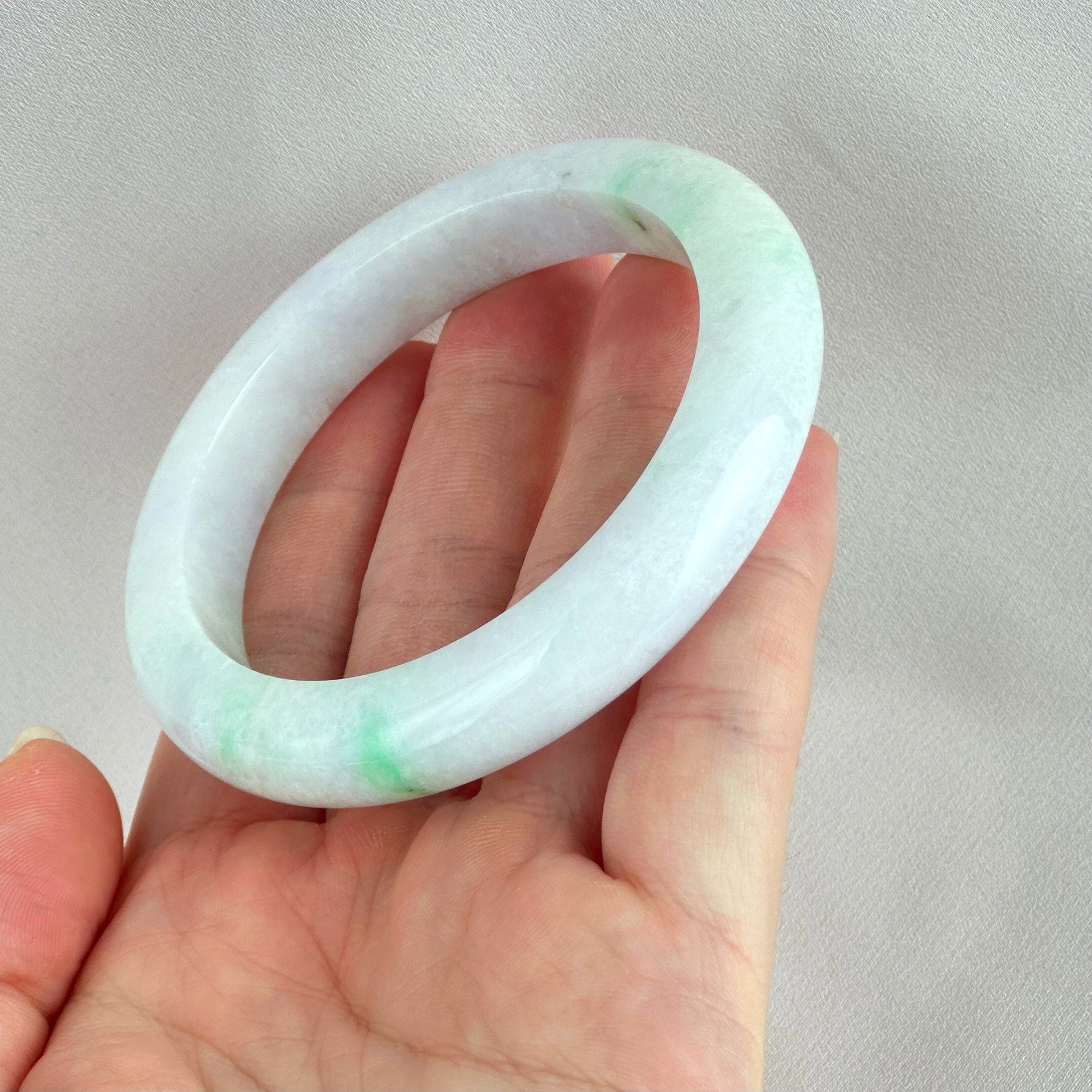 81761 60.6mm Colour of Spring Purple with Green Jadeite Bangle