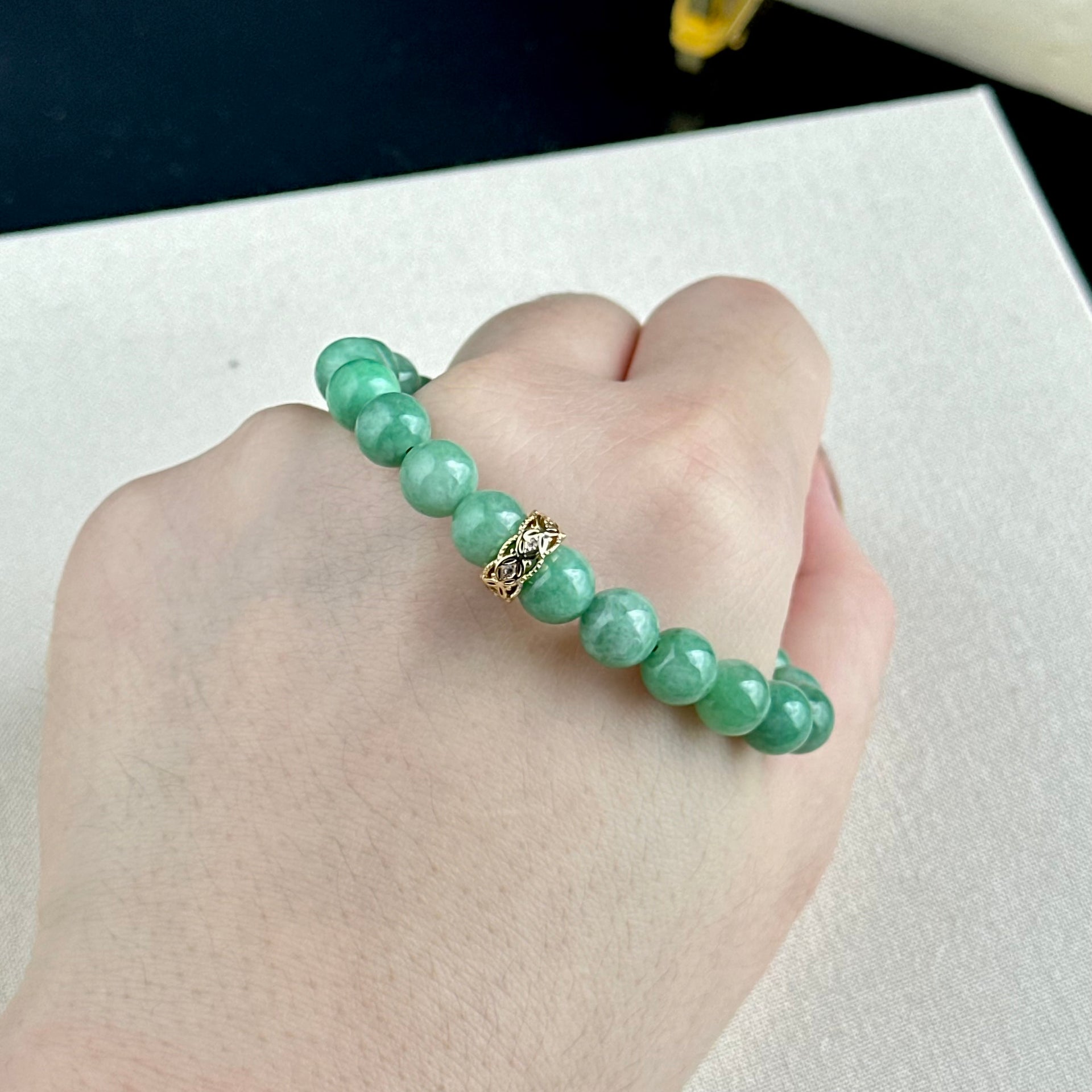 121388 Apple Green Type A Jadeite Beaded Bracelet