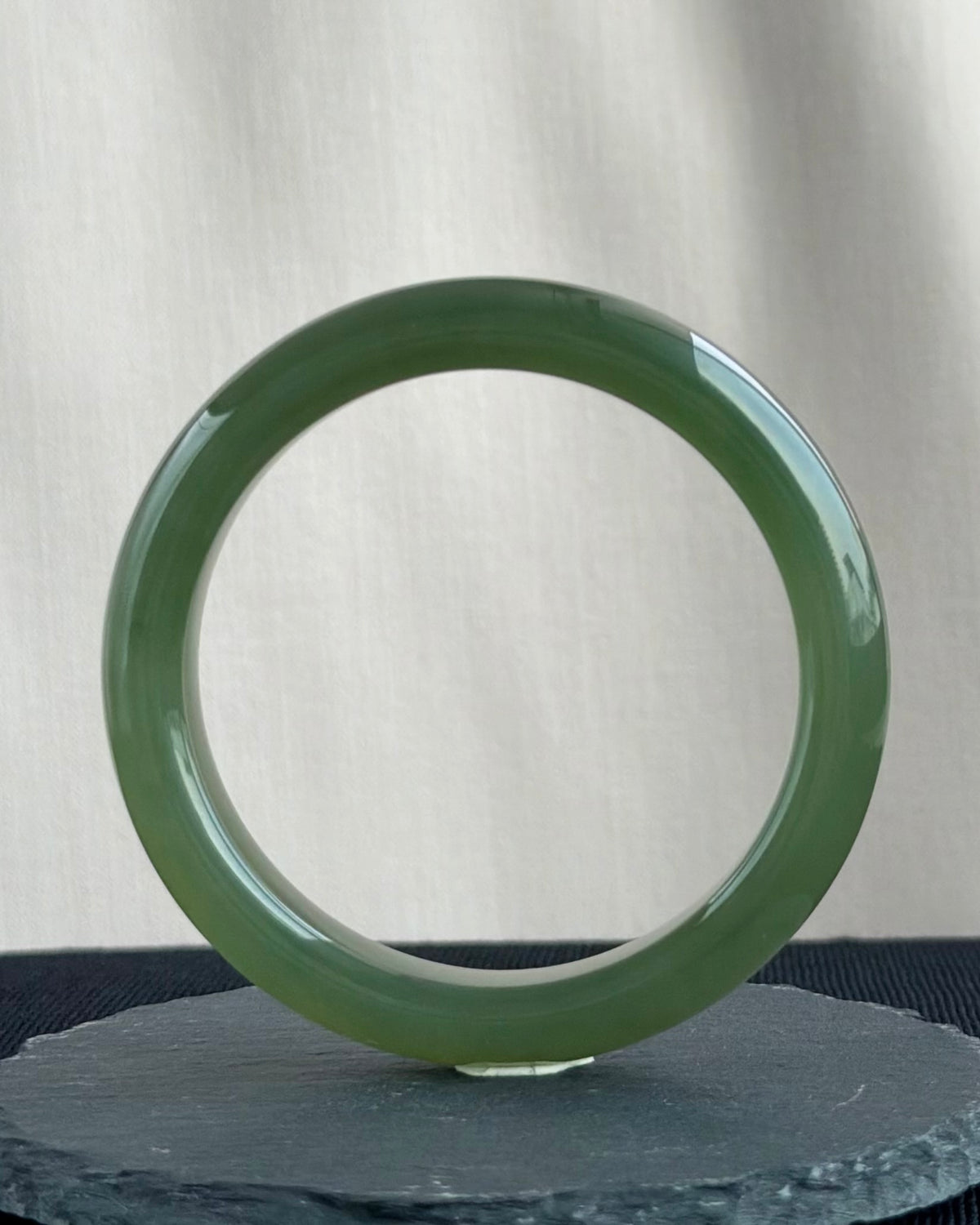 The Kyoto Bamboo Grove 56.0mm Nephrite Bangle 京都竹林