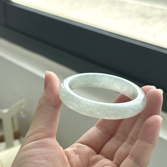 Whispers of Frost Jadeite Bangle 53.7mm 霜语