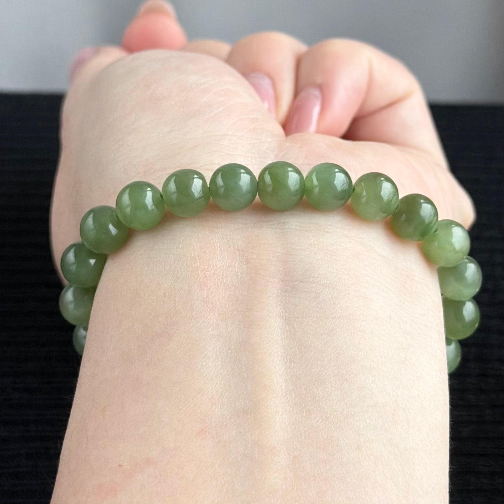 The Velvet Evergreen 8.0mm Nephrite Bracelet 绒翠常青