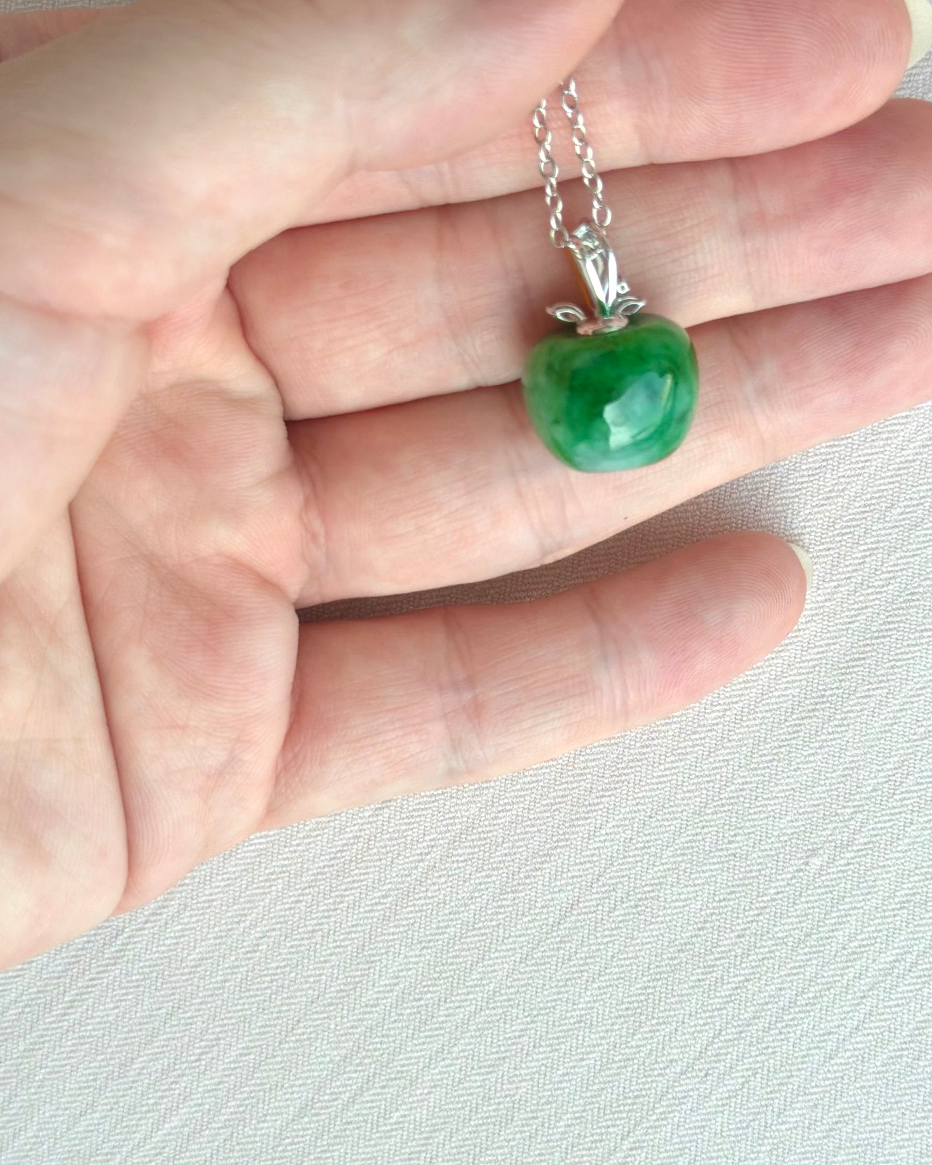 The Emerald Orchard Jade Pendant 翠林华果 (Preview)