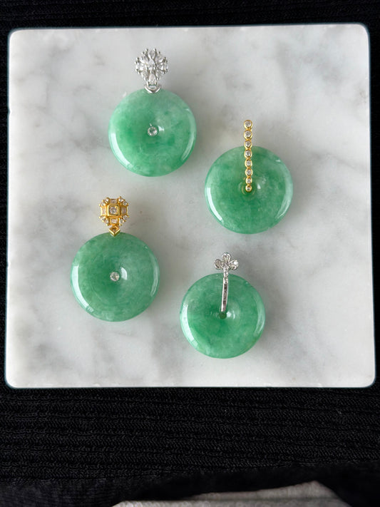 Spring Oasis Jadeite Pendant 春洲翠环