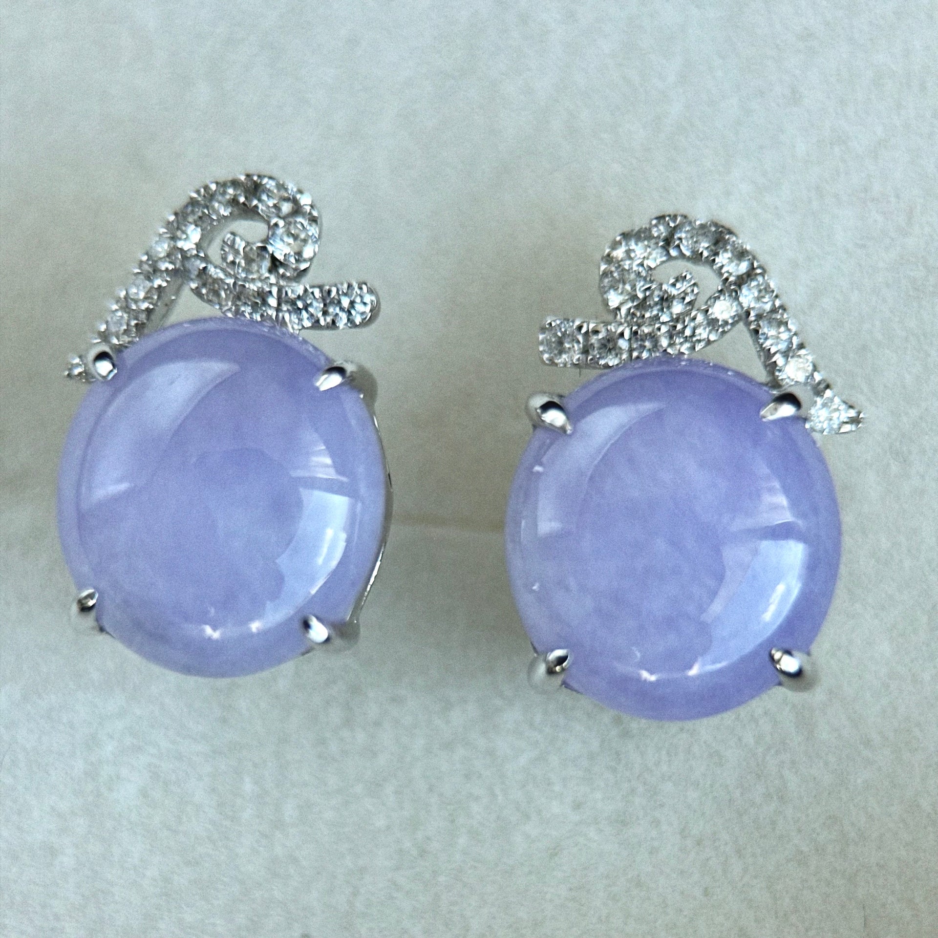 Aura of the Lavender Pavilion Jadeite Earrings 紫韵云庭