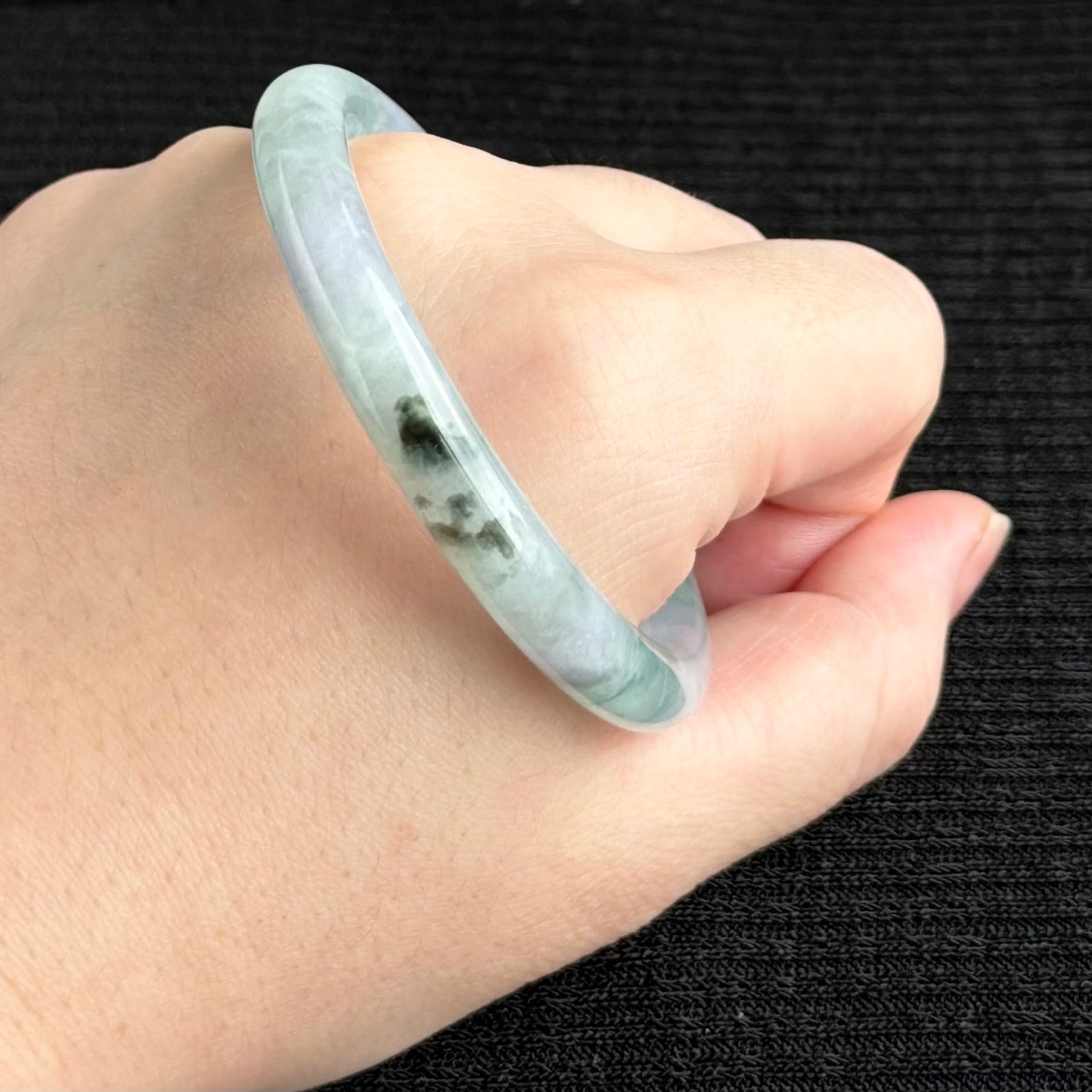 Moonlit Lilac Pines Jadeite Bangle 52.5mm 月下紫松