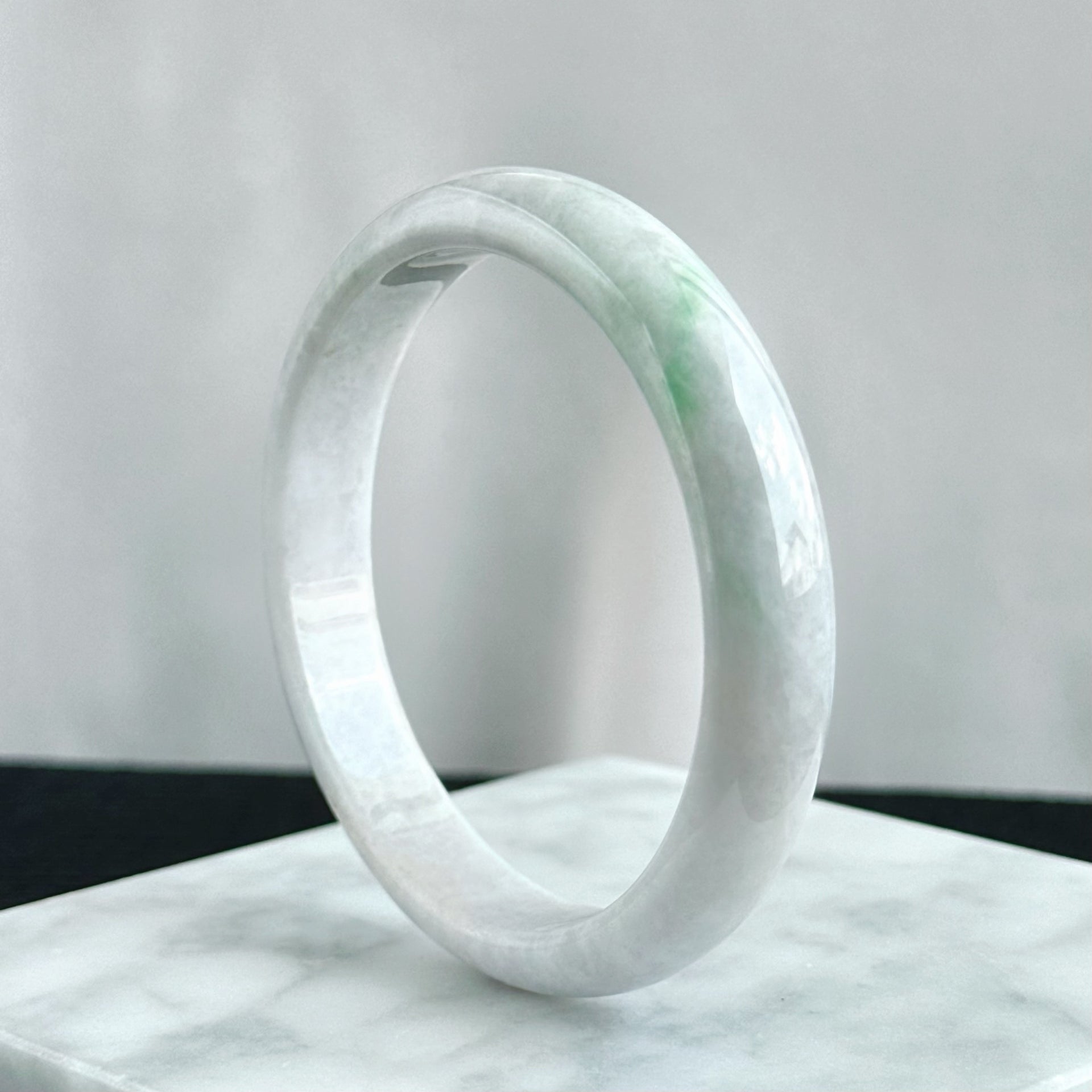 Spring Awakening 56.2mm Jadeite Bangle 春晓