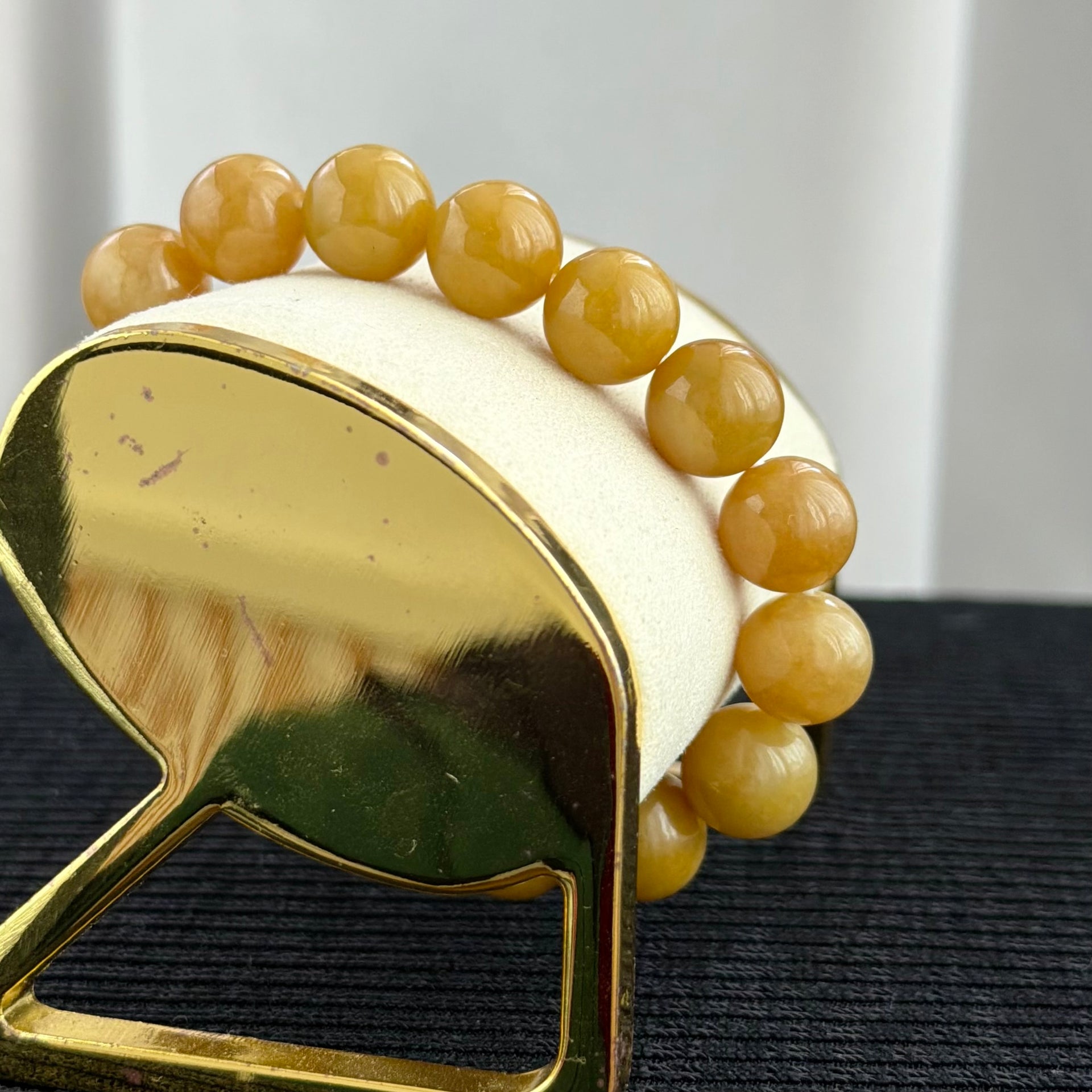The Sovereign Dawn 12.5mm Jadeite Bracelet 熹微金露