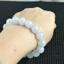 Load image into Gallery viewer, Lavender Frost 12.7mm Jadeite Bracelet 薰光霜影
