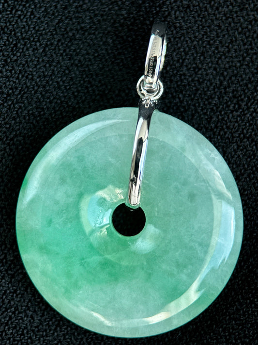 Bright Apple Green Jadeite Pendant 阳绿春晖