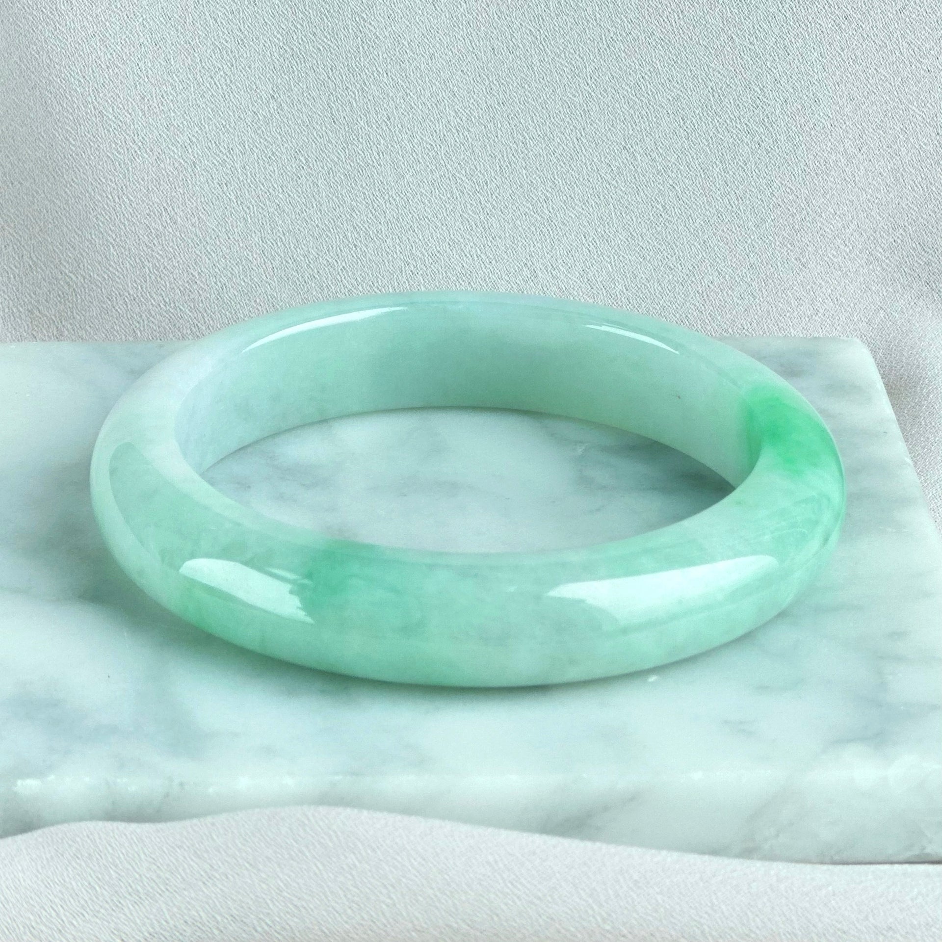 10757 57.4mm Ice Fu Rong Moss in Snow Jadeite Bangle