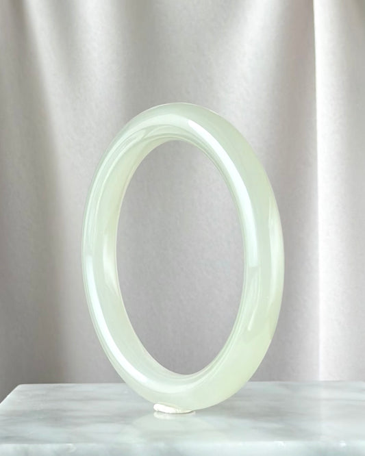Dew on the White Magnolia 58.0mm Nephrite Bangle 白玉兰露