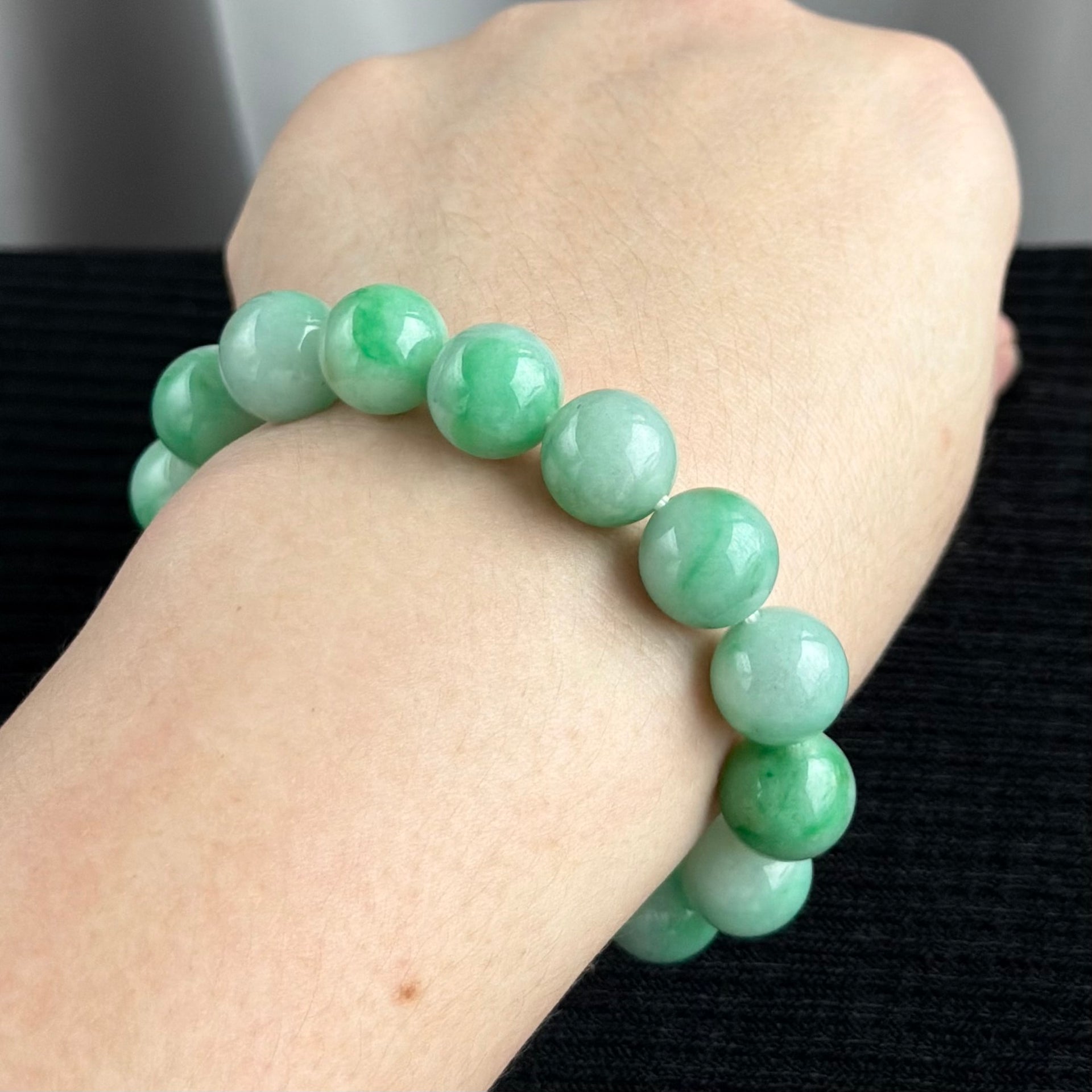Green Meridian 12.3mm Jade Bracelet 翠衡之线