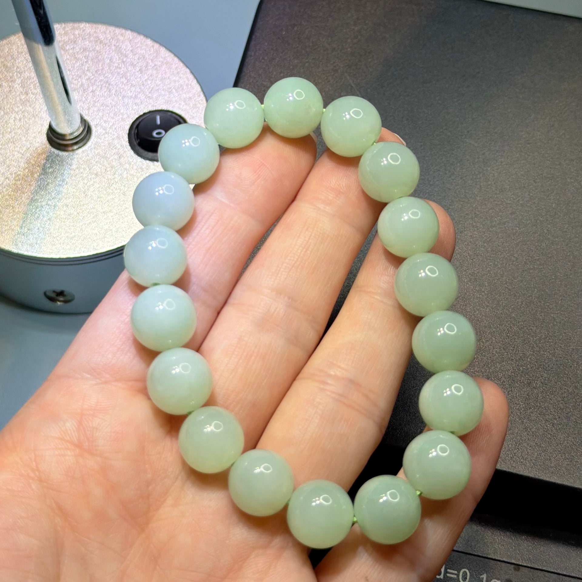 The Classic Evergreen 12.0mm Jadeite Bracelet 长青