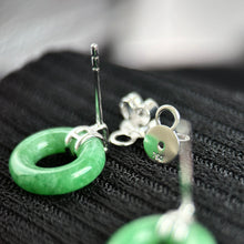 Load image into Gallery viewer, Circle of Grace Jadeite Earrings 圆韵之环
