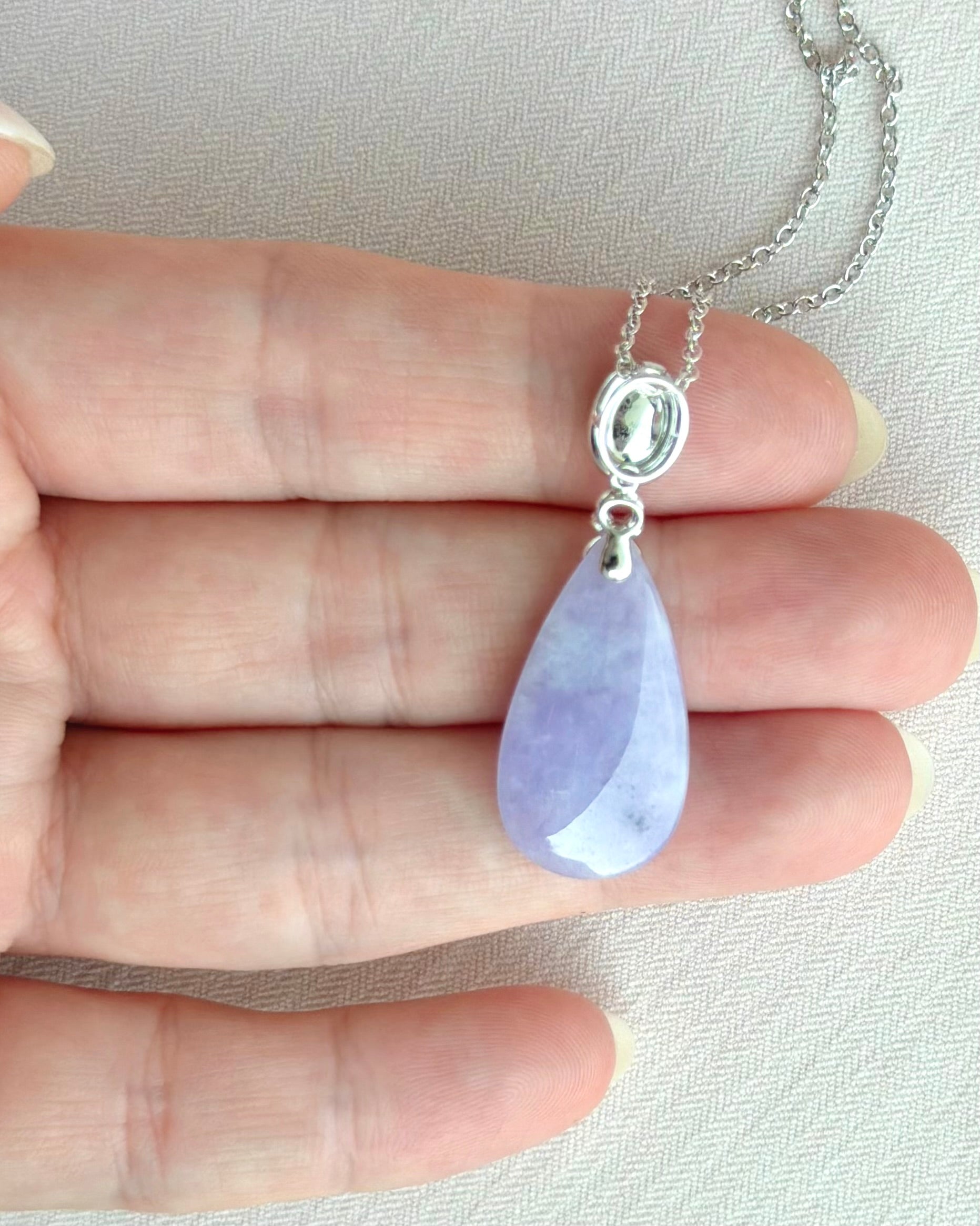 Lilac Dewdrop Jade Pendant 紫烟一滴 (Preview)