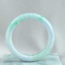 Load image into Gallery viewer, 81761 60.6mm Colour of Spring Purple with Green Jadeite Bangle
