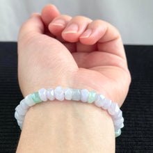 Load image into Gallery viewer, Pavilion Facets Diamond-Cut Jadeite Bracelet 玉亭菱采
