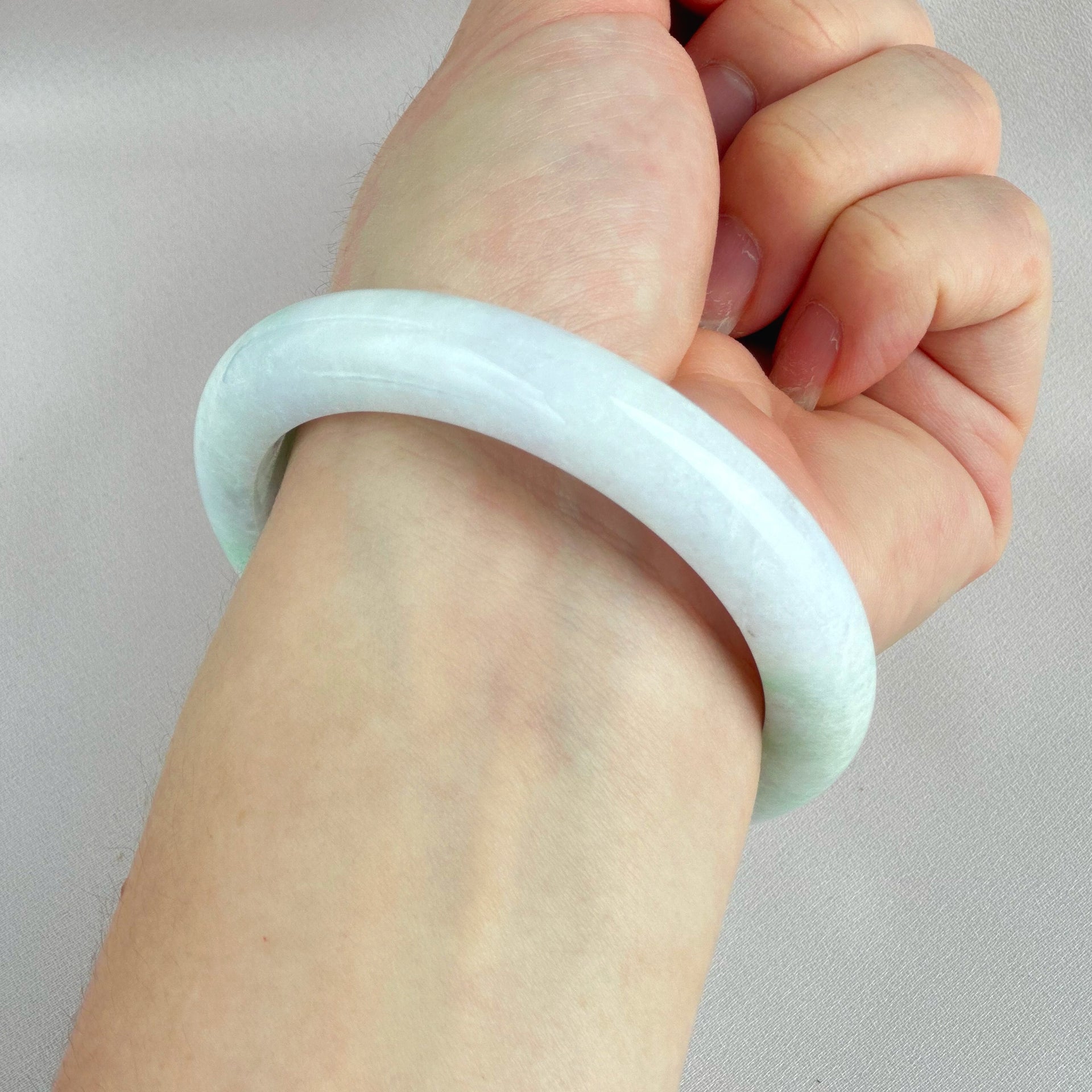 81761 60.6mm Colour of Spring Purple with Green Jadeite Bangle