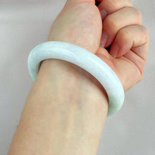 Load image into Gallery viewer, 81761 60.6mm Colour of Spring Purple with Green Jadeite Bangle
