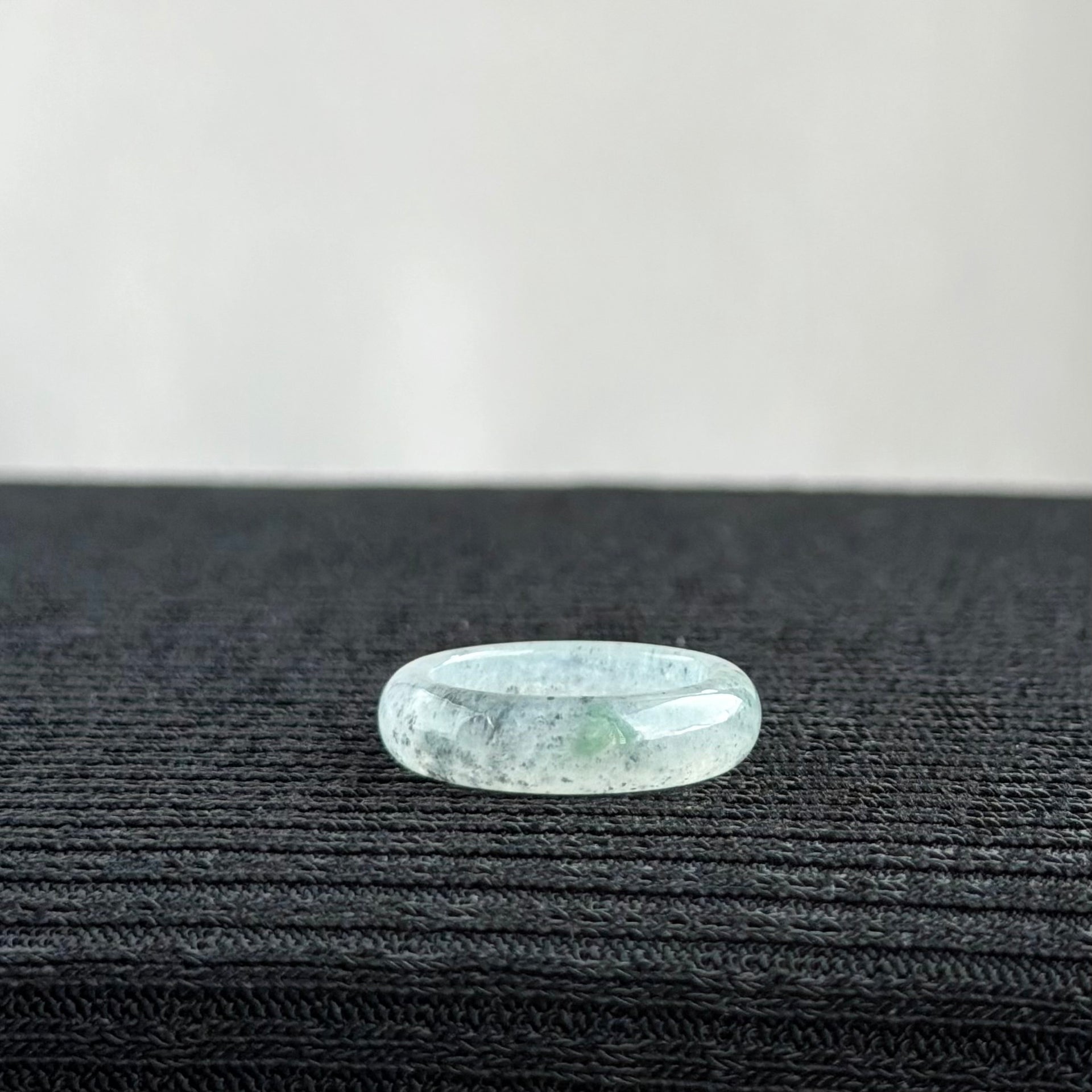 The Stardust Galaxy: Lunar Shadow 20.1mm Jadeite Ring 星辰流光