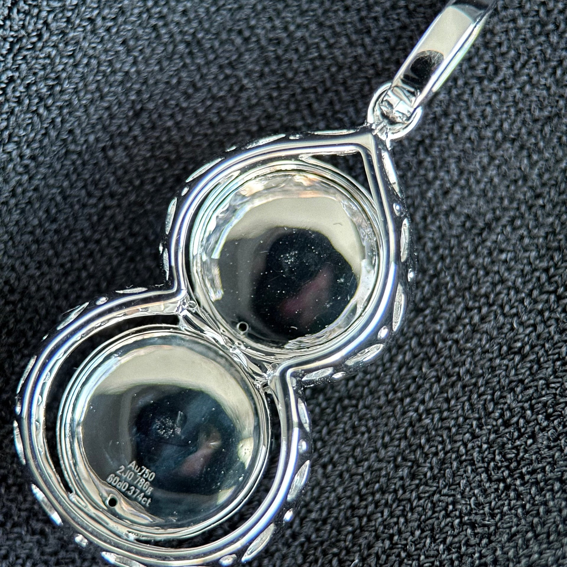 Imperial Green Halo Jadeite Pendant 御翠双环