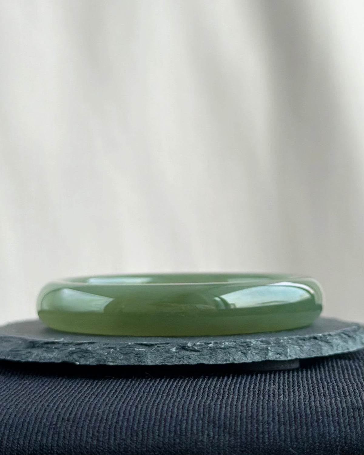 The Kyoto Bamboo Grove 56.0mm Nephrite Bangle 京都竹林