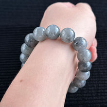 Load image into Gallery viewer, Cloudveil Peaks 13.0mm Jadeite Bracelet 云岚峰影
