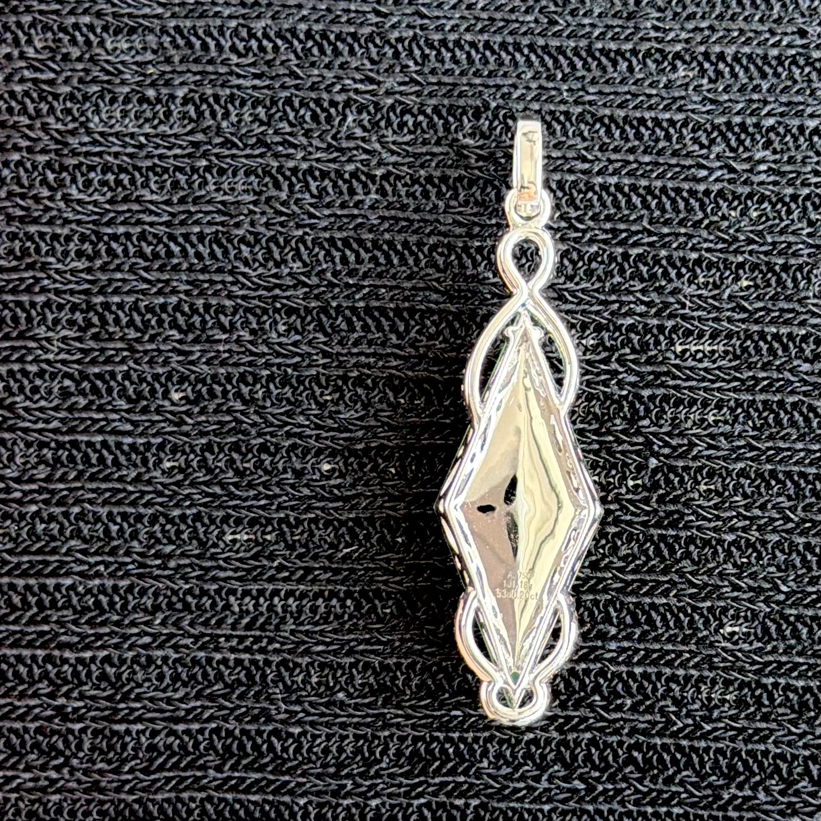 The Zenith Rhombus Jadeite Pendant 翠影凌波